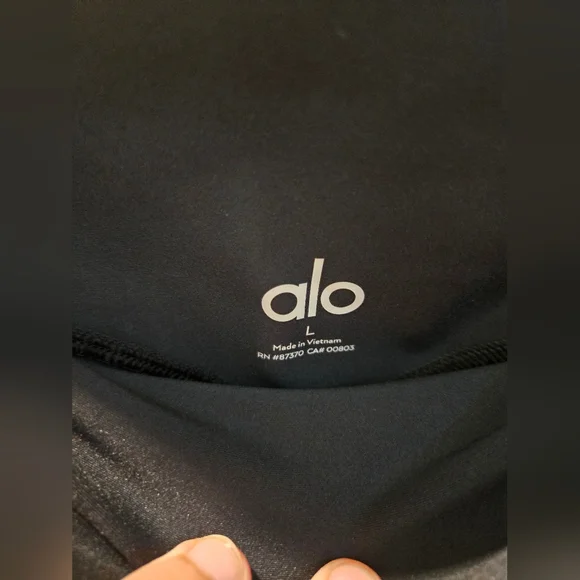 Alo Airlift Mesh High Waist Capri Celeste In Black Size Large - Picture 12 of 13